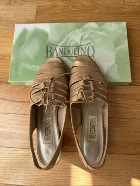 Bandolino Tan Leather Strappy Slingback Flats